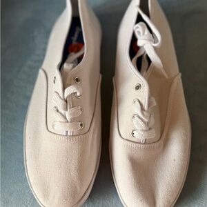 Tommy Bahama White Canvas Sneakers Women’s 10( New with Defect)